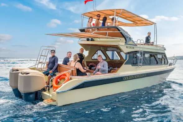 Sharing Premium Yacht Snorkeling Nusa Penida