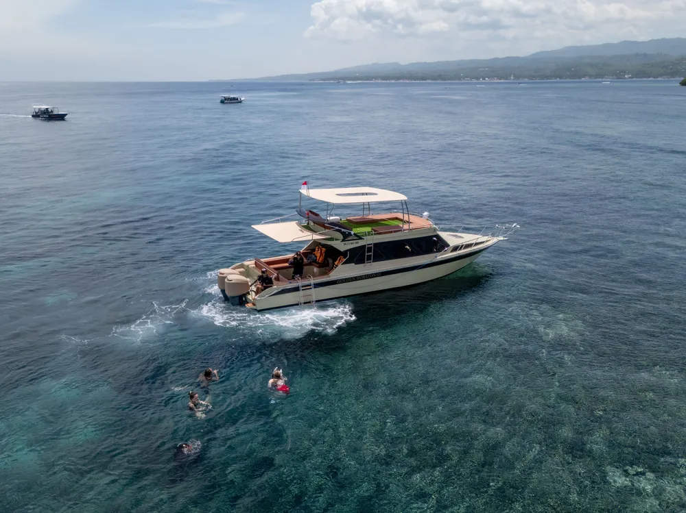 Private Premium Yacht Cruise 28