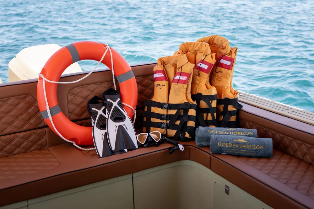 Shared Premium Yacht Tour 8